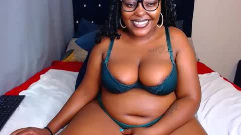 Snapshot of cherryyummy69 chatting on 02/24/25, 10:47 cherryyummy69 online show from 02/24/25, 10:47