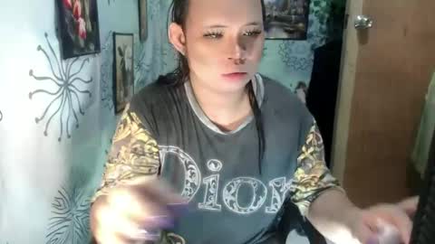 chescahotxxxl online show from 01/02/25, 04:41