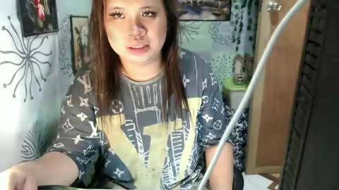 chescahotxxxl online show from 01/06/25, 02:58