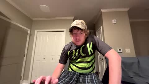 Snapshot of chevycamaro1978 chatting on 12/22/24, 05:23 chevycamaro1978 online show from 12/22/24, 05:23