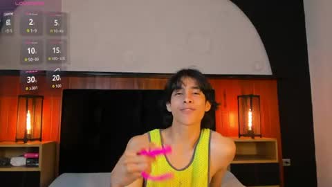 Snapshot of cheys_mast chatting on 06/19/26, 08:12 Cheys online show from 06/19/26, 08:12