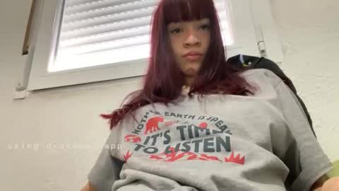 Snapshot of chiara_rose_1 chatting on 10/27/25, 10:19 chiara_rose_1 online show from 10/27/25, 10:19