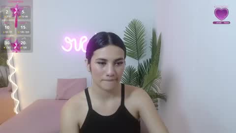 Snapshot of chiara_tay chatting on 12/15/24, 09:35 Chiara online show from 12/15/24, 09:35