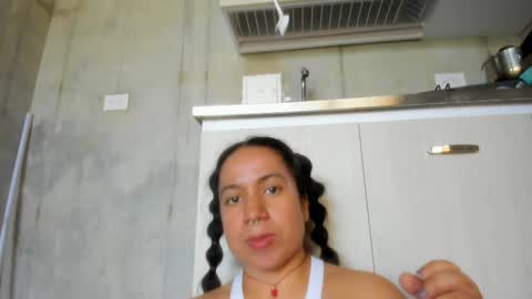 Chiara fustox online show from 04/24/26, 08:33