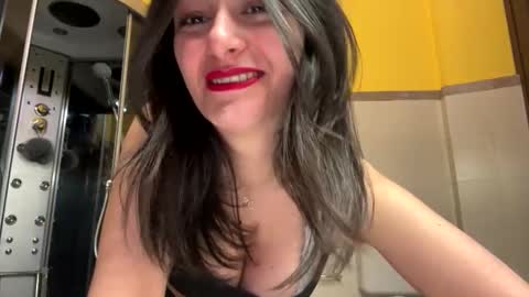 chicamala872876 online show from 05/10/26, 08:58