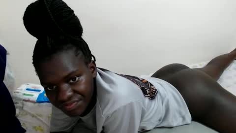 Snapshot of chichie_ chatting on 05/31/26, 06:20 chichie_ online show from 05/31/26, 06:20