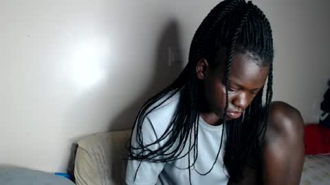 Snapshot of chichie_ chatting on 07/28/26, 02:07 chichie_ online show from 07/28/26, 02:07