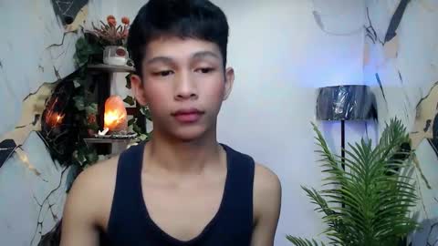 chick_renz online show from 10/10/25, 05:34