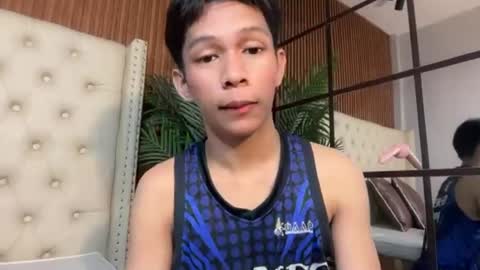 chick_renz online show from 06/22/26, 10:56