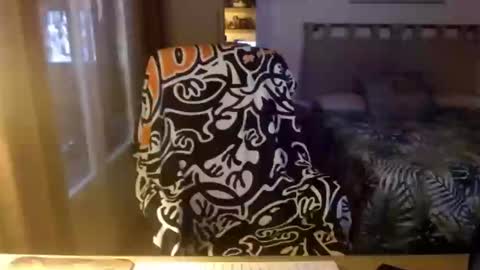 Snapshot of chicocam1983 chatting on 02/15/25, 05:50 chicocam1983 online show from 02/15/25, 05:50