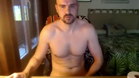 Snapshot of chicocam1983 chatting on 02/16/25, 04:42 chicocam1983 online show from 02/16/25, 04:42