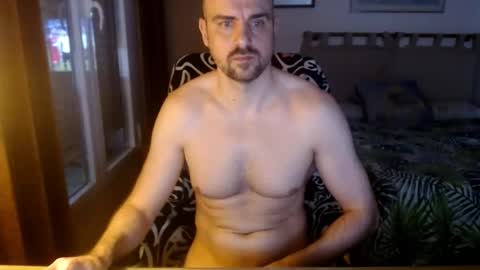 Snapshot of chicocam1983 chatting on 03/08/25, 05:11 chicocam1983 online show from 03/08/25, 05:11