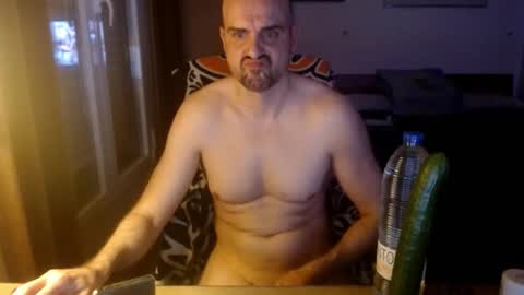 Snapshot of chicocam1983 chatting on 11/08/25, 06:18 chicocam1983 online show from 11/08/25, 06:18