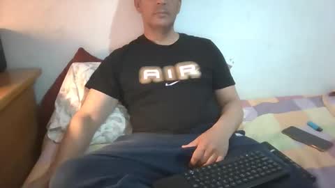 Snapshot of chicodelsur69 chatting on 03/14/26, 01:05 Chicodelsur online show from 03/14/26, 01:05