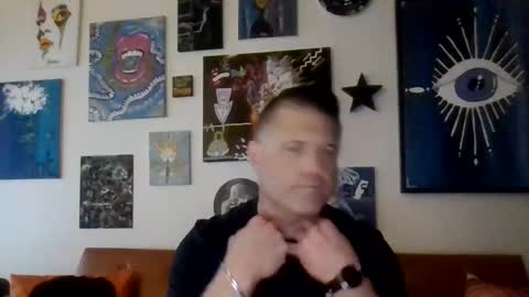Chico Niles online show from 05/03/26, 01:11