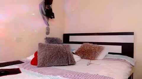 Snapshot of chikandela chatting on 05/14/26, 09:10 Valentina online show from 05/14/26, 09:10