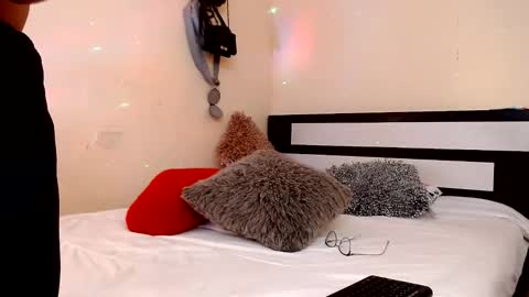 Snapshot of chikandela chatting on 06/03/26, 08:47 Valentina online show from 06/03/26, 08:47