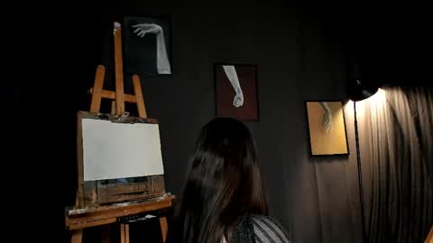 Nina   online show from 04/24/26, 05:59