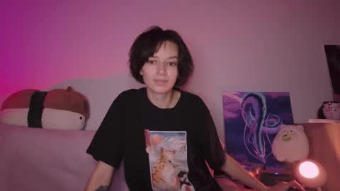 Snapshot of chill_girrrl chatting on 11/05/25, 05:13 Vivian online show from 11/05/25, 05:13