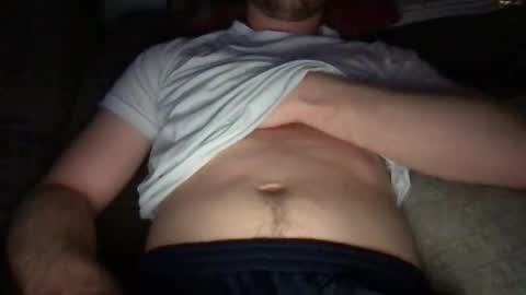 Snapshot of chillgi97 chatting on 10/19/25, 04:46 chillgi97 online show from 10/19/25, 04:46