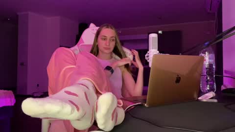 Goddess Vika - owner of all ur money online show from 12/09/24, 04:37