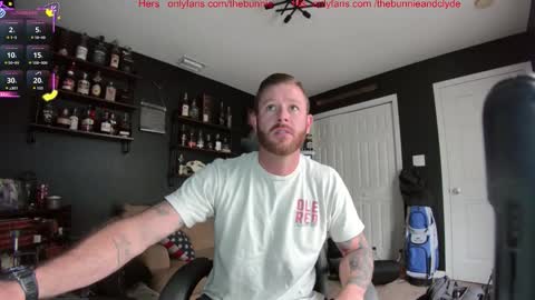 Chillinthemosttt online show from 10/28/25, 03:25