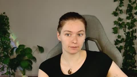 Bella online show from 04/05/26, 09:06