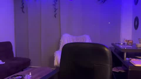 KAIA online show from 01/05/25, 04:04