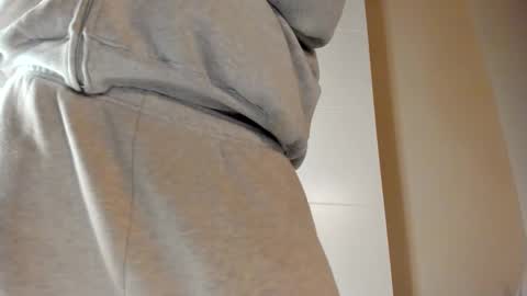 yoursensualparadise online show from 11/17/25, 01:17