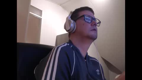 chillzonecam online show from 03/14/26, 06:57