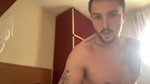 Sugar online show from 05/09/26, 11:04