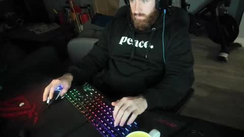 chimp233 online show from 11/08/25, 02:23