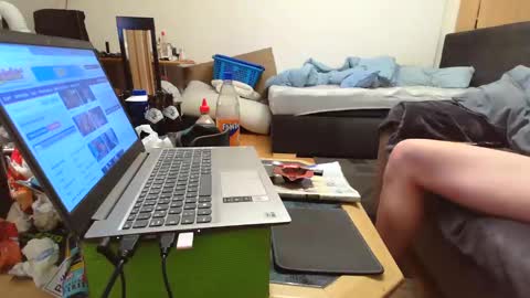 Snapshot of china_murphy chatting on 01/25/25, 12:17 Murphy-China online show from 01/25/25, 12:17