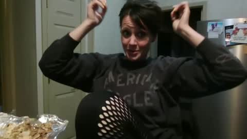 ChinaCove online show from 03/08/26, 06:06