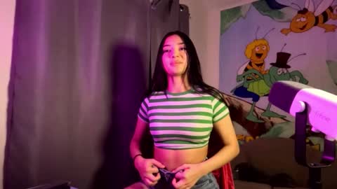 Snapshot of chinicr18 chatting on 02/14/26, 12:29 chinicr18 online show from 02/14/26, 12:29