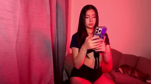 Snapshot of chinicr18 chatting on 03/20/26, 11:09 chinicr18 online show from 03/20/26, 11:09