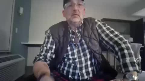 chippy70 online show from 02/17/26, 06:32