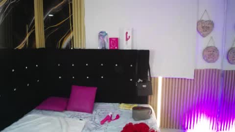 Chloe  online show from 04/06/26, 01:01