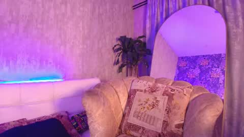 Chloe online show from 06/15/26, 08:22