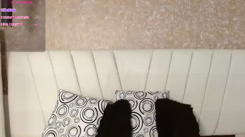 Abby 19 years online show from 08/03/26, 06:00