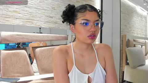 chloe online show from 12/14/25, 11:15