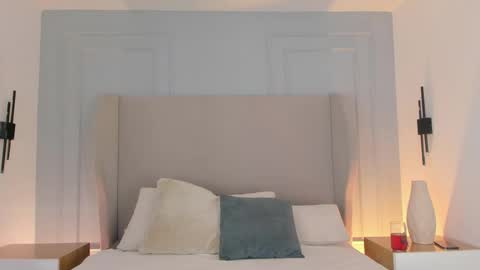 Chloe online show from 03/27/26, 11:54