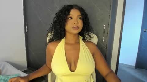 Snapshot of chloe_evans21 chatting on 06/14/26, 07:38 chloe online show from 06/14/26, 07:38