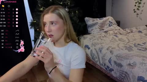 Arianaa Mourrr online show from 12/23/24, 09:27