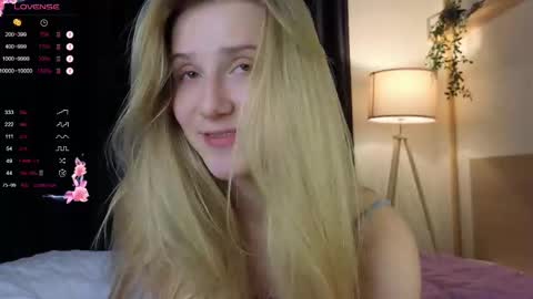 Arianaa Mourrr online show from 02/13/25, 08:27