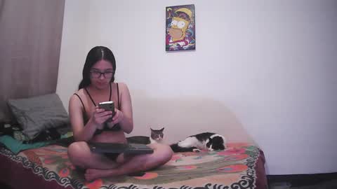Snapshot of chloe_hotx chatting on 02/26/25, 01:00 Chloe and Danna online show from 02/26/25, 01:00
