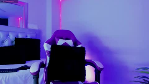 Snapshot of chloe_jacksonn chatting on 09/22/25, 10:56 chloe_jacksonn online show from 09/22/25, 10:56