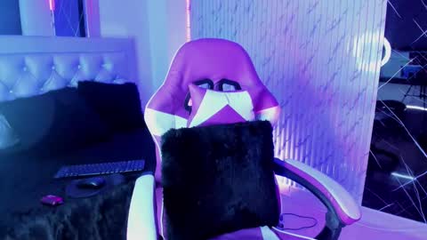 Snapshot of chloe_jacksonn chatting on 10/04/25, 11:03 chloe_jacksonn online show from 10/04/25, 11:03