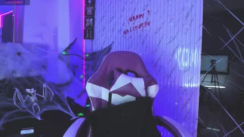 Snapshot of chloe_jacksonn chatting on 10/30/25, 11:49 chloe_jacksonn online show from 10/30/25, 11:49