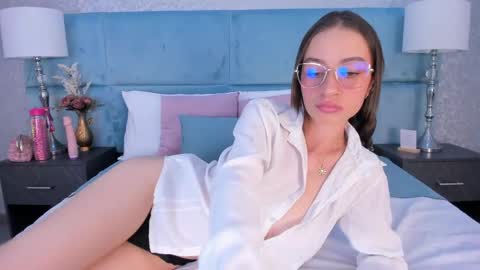Snapshot of chloe_key chatting on 05/26/26, 08:05 chloe_key online show from 05/26/26, 08:05
